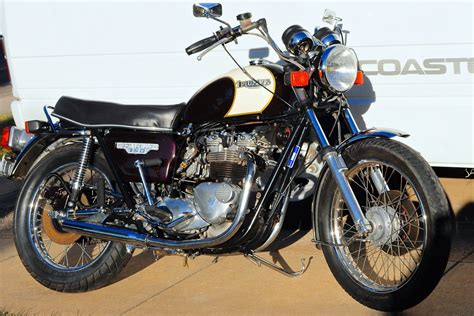Share before and after pictures of your triumph bonneville bobber! 1982 Triumph T140 Bonneville - albymangled - Shannons Club