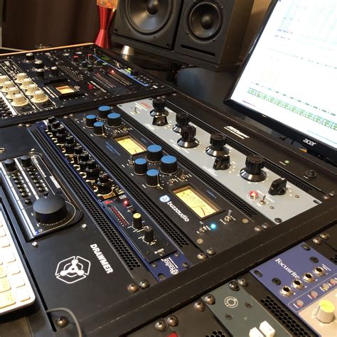 Setting up a new home studio can be expensive if you plan to start from scratch and buy all new equipment. Recording Studio | Recording studio setup, Studio setup ...