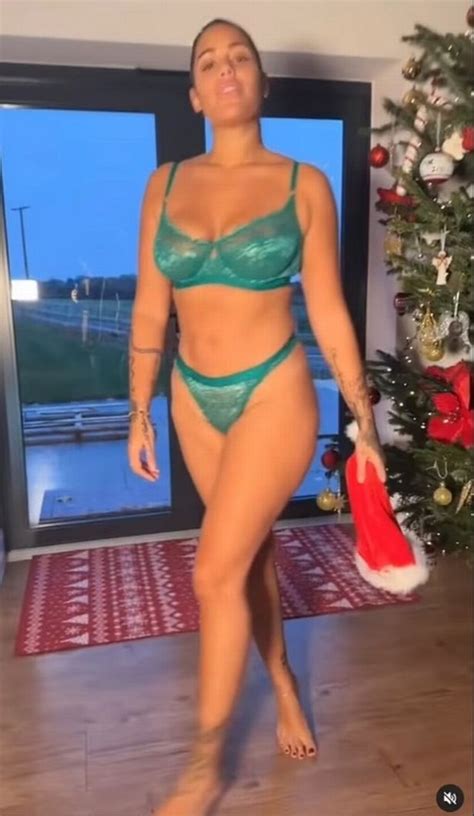 Love Islands Malin Andersson Stuns Instagram Followers With Racy Green Lingerie Video Daily Star