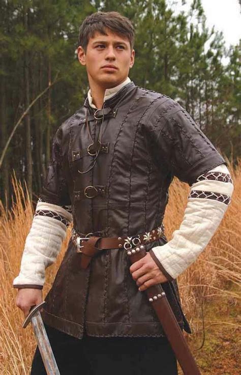 Pin By Kaylen Ward On Eragon The Party 111713 Renaissance Clothing Medieval Clothing