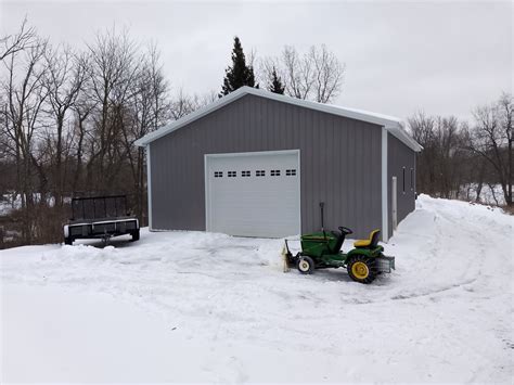 Constructing a new pole barn house will provide owners with a strong country style home and a way to save money. Pole Barn & Garage Design and Construction | Ann Arbor, MI ...