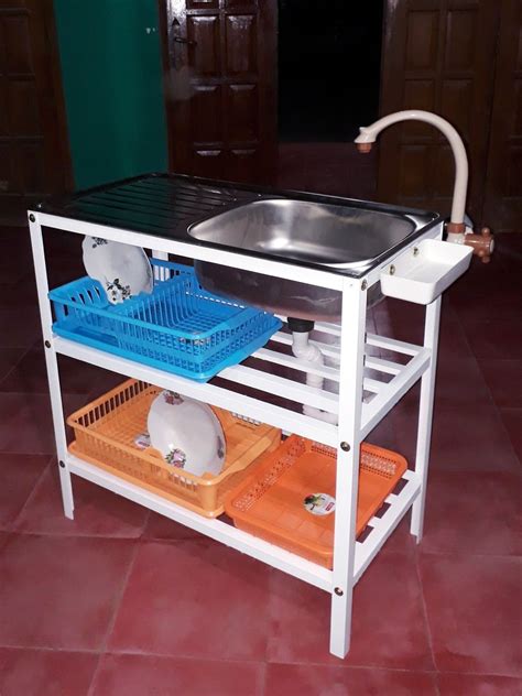 Jika noda membandel tetap ada, taburkan sedikit garam meja ke area yang bernoda. Meja Dapur Cuci Piring - MEJABRIG