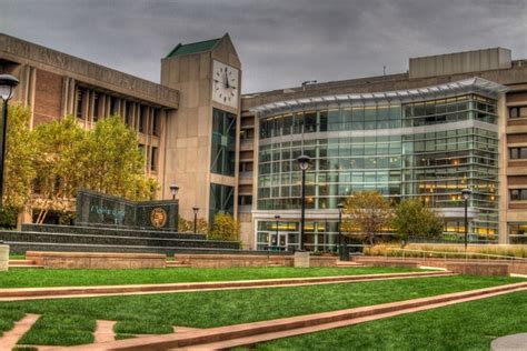 دانشگاه ایالتی کلیولند Cleveland State University اسکورایز