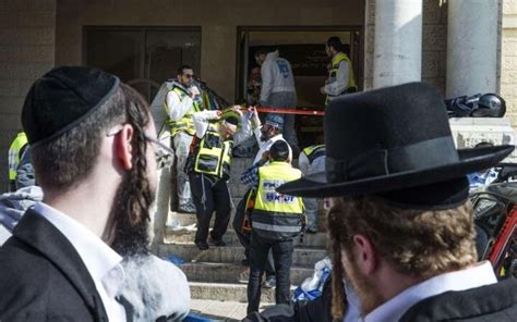 en images attaque meurtrière d une synagogue à jérusalem le parisien