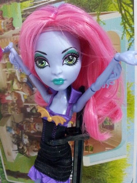 This article is about the character from frozen. Loving her pink hair | Pink hair, Character, Disney princess