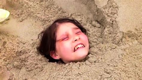 11 Year Old Boy Finds Girl Buried Alive In Sand This Is What He Did