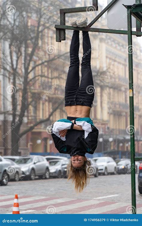 tied upside down telegraph