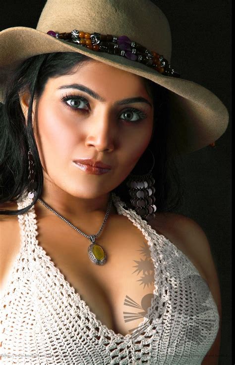 Indian Hot Actress Boobs Show Hot Photos Pictures Images