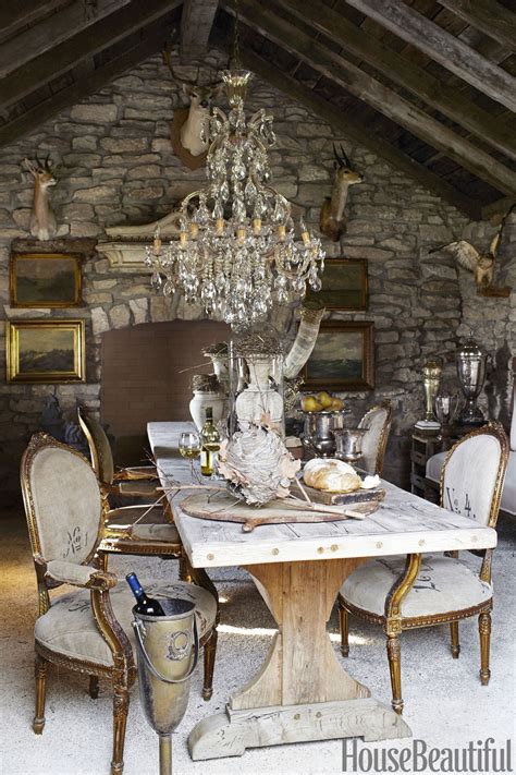 The play can be done with as few as six actors playing as many as ten different characters. 15 Rustic Dining Rooms That Are Natural Beauties | Vintage ...