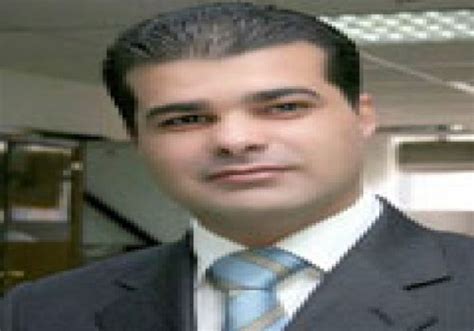وجرى، في التعديل الجديد، دمج عدد من الوزارات الخدماتية وإنشاء وزارة جديدة للتطوير الإداري والمؤسسي، بدلا عن وزارة تطوير القطاع العام. التعديل الوزاري.. عندما تنعدم القيمة :: الأنباط