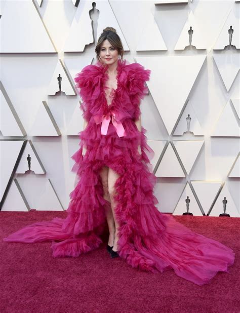 Linda Cardellini Oscars 2019 Red Carpet • Celebmafia
