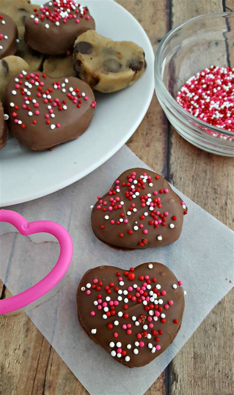 No Bake Chocolate Cookie Dough Hearts When Is Dinner Chocolate Cookie