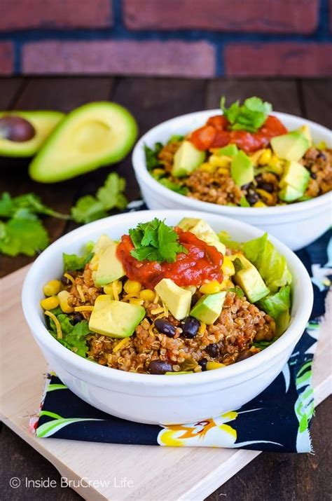 Taco Salad Bowls Enjoy Your Favorite Taco Toppings On This Easy Salad