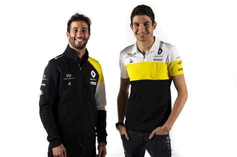 We did not find results for: Daniel Ricciardo valójában Esteban Ocon?