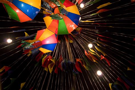 As we like to say here, the são joão fiesta is the beating heart of porto. Este ano vai ser permitido lançar balões de São João - JPN