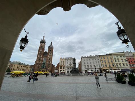10 Lucruri De Făcut în Cracovia Obiective Turistice Mâncare și Baruri