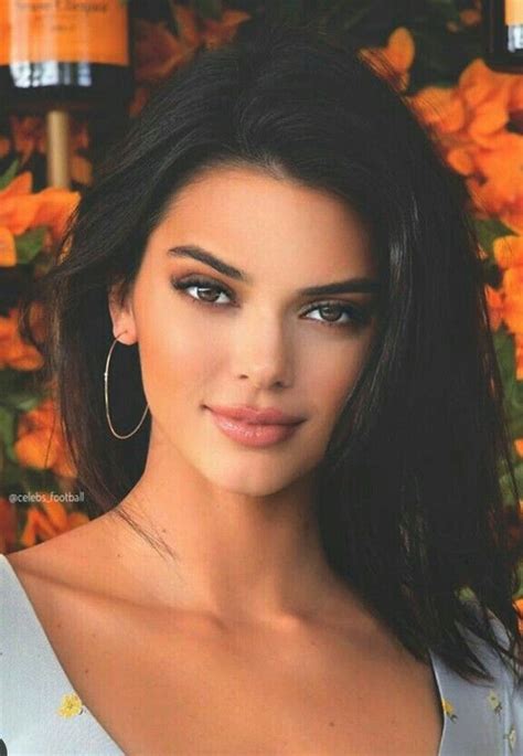Kendall Jenner Make Up Looks Kylie Jenner Kendall Jenner Outfits