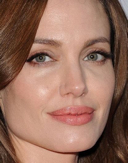 Makeup Trick Seen On Angelina Jolie How To Make Liquid Cat Eye Liner