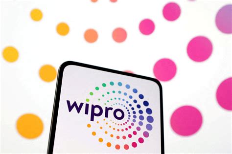 India's Wipro asks employees to work from office thrice a week | Reuters