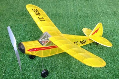 Pm 2008 Piper Super Cub Rubber Powered Balsa Model Airplane Kit