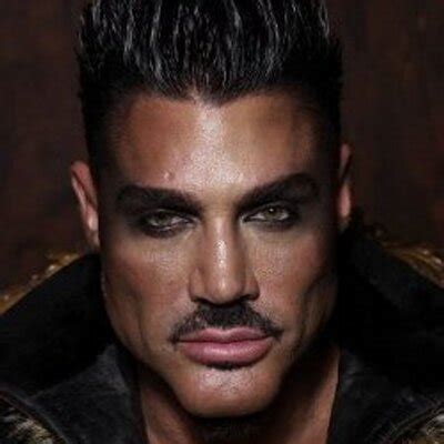 His birthday, what he did before fame, his family life, fun trivia facts, popularity rankings, and more. Ricardo Fort (@rickyfort) | Twitter