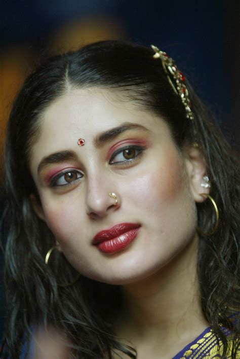 How Old Is Kareena Kapoor High Quality Bollywood Celebrity Pictures