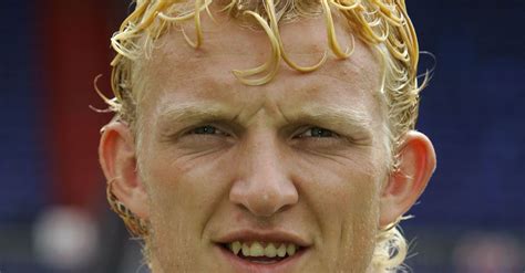 Dirk kuijt is a dutch football player. De nieuwe tanden van Dirk Kuijt - NRC