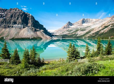 Panoramic View Bow Lake Hi Res Stock Photography And Images Alamy