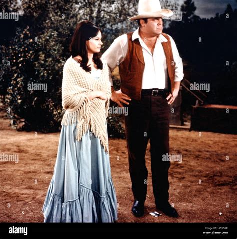 BONANZA, right: Dan Blocker, 1959-73 Stock Photo - Alamy