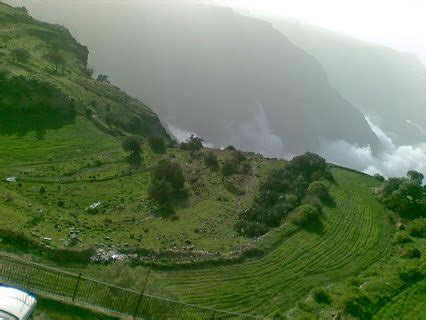 واقع القوى العاملة الصحية السعودية خلال العشر سنوات القادمة. ‫الوان جنوبية‬‎ - Google+ | Natural landmarks, Mountains ...