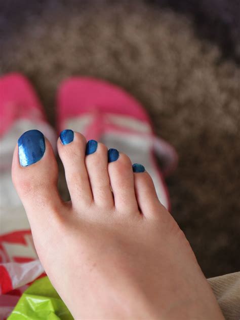 metallic blue toenails erika s feet flickr