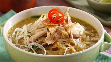Resep cara membuat soto ayam dan jenis soto ayam di indonesia. Resep Soto Ayam Lamongan, Bahan dan Cara Membuat Soto Ayam Lamongan - Tribun Lampung