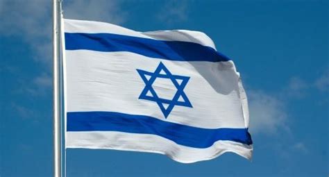 מציירים את הבסיס של הדגל, אחר כך את הפסים ולבסוף מגן דוד. צו מילואים ממשרד האוצר | שי באטון - מועדון משקיעים