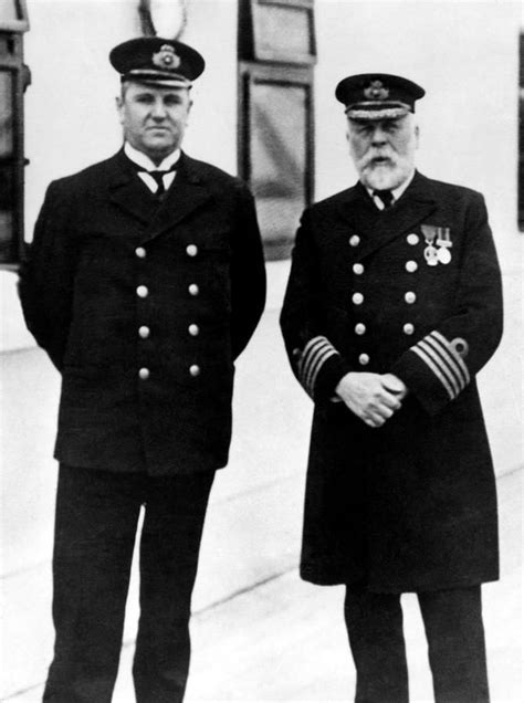 Captain Edward Smith Right Of The Rms Titanic Titanic Rms Titanic