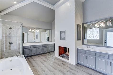 Fireplace In The Master Bath House Design House Design