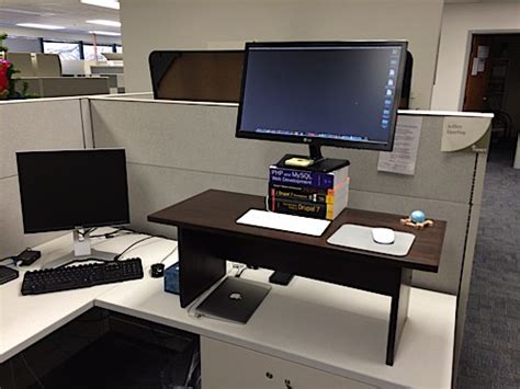 Diy standing desks allow for excellent ergonomics. 21 DIY Standing or Stand Up Desk Ideas | Guide Patterns