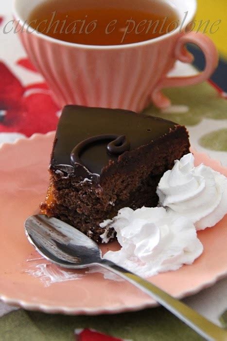 Ingredienti 75 g di cioccolato fondente al 55. torta sacher di ernst knam | Cucchiaio e Pentolone