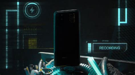 Cyberpunk 2077 phone will now launch long before game – here’s when