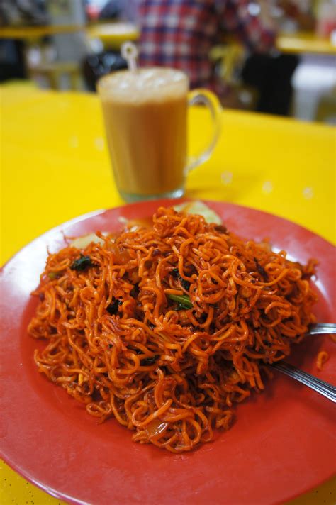 This is because maggi brand instant noodles are used to make this dish. Pin on Singapore Food