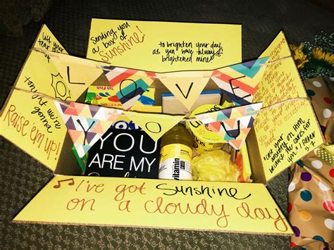 Trying to gift to someone in the us and it won't let me because of the same problem. How to Make an Interesting Art Piece Using Tree Branches ...