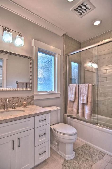 60 Elegant Small Master Bathroom Remodel Ideas 32 Enteriőrök