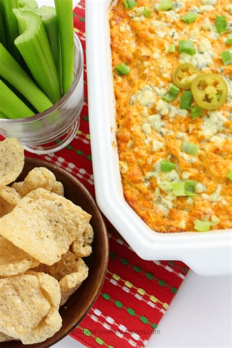 Turn off the heat, then stir in the lemon juice, sour cream and cream cheese until immediately garnish with blue cheese and chives. Keto Easy Buffalo Chicken Dip with Blue Cheese