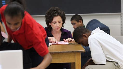 Teachers absent from class way too much, study says