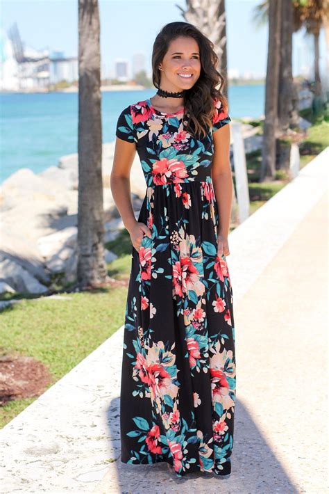 Black Floral Short Sleeve Maxi Dress With Pockets Maxi Dresses