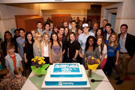 Photos From Secret Life S 100th Episode Party The Secret Life Of The American Teenager Photo