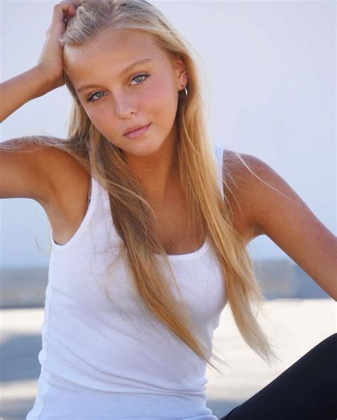 Morgan Cryer Photo 3 Of 0 Pics Wallpaper Photo 1073411 Theplace2