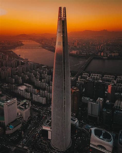 17 Lotte World Tower Wallpapers