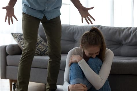 Emotional Abuse Symptoms Reasons Signs And Healing From It