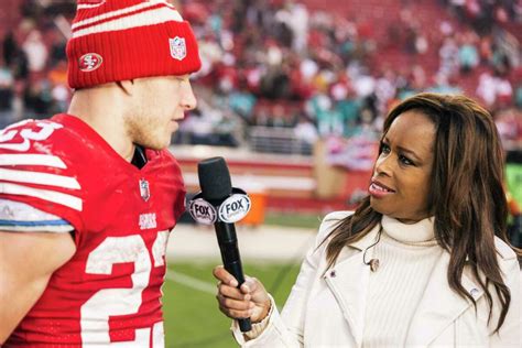 How Pam Olivers Nfl Reporting Career Has Taken On A Second Life