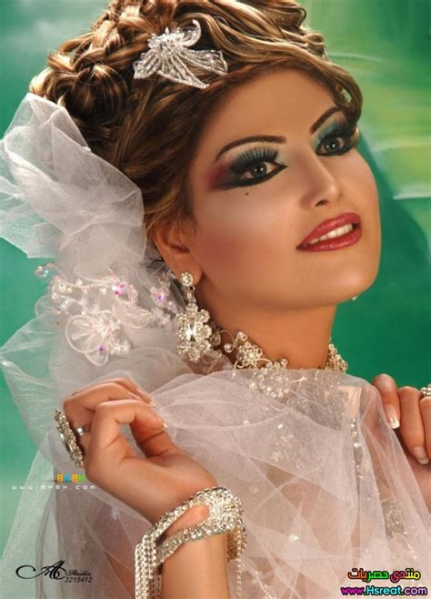 يعتبر إنشاء سيرة ذاتية أو الـ cv أحد أهمّ العقبات التي تواجه الشباب، سواءً كانوا خرّيجين جددًا أو طلابًا حاليين بل وحتى أصحاب الخبرة في بعض الأحيان. نادية العاصي معلومات و صور و السيرة الذاتية